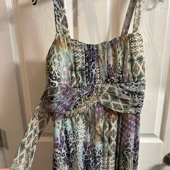 Multicolor Patterned Dress - Picture 2 of 3